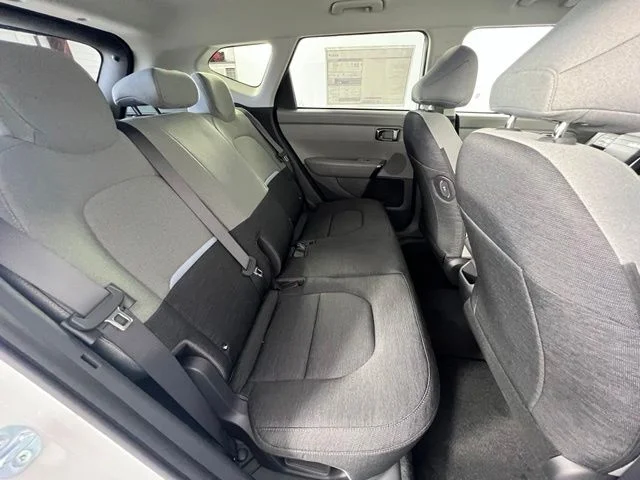 New 2027 White Kia LX image 31