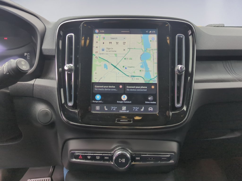 Used 2023 Blue Volvo Twin Plus image 11