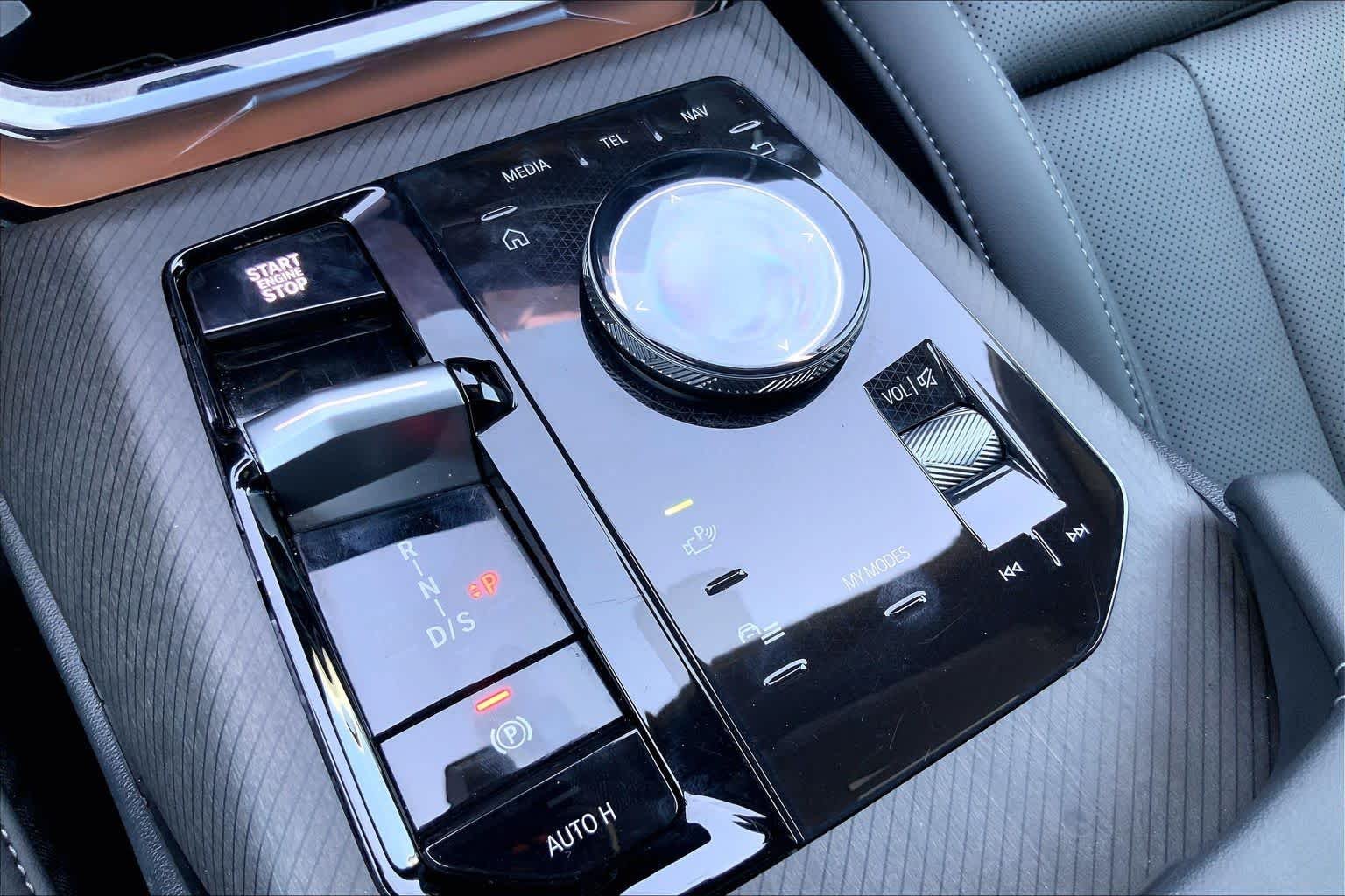 2026 BMW X3 30 - Photo 57