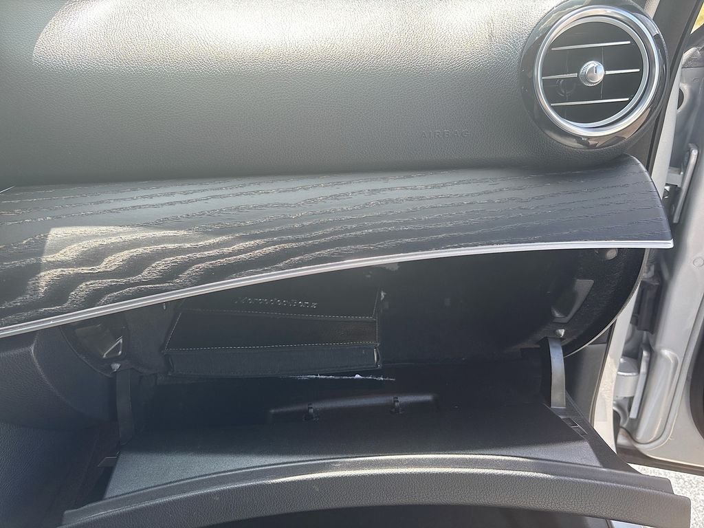 Used 2018  Mercedes-Benz E 300 image 24