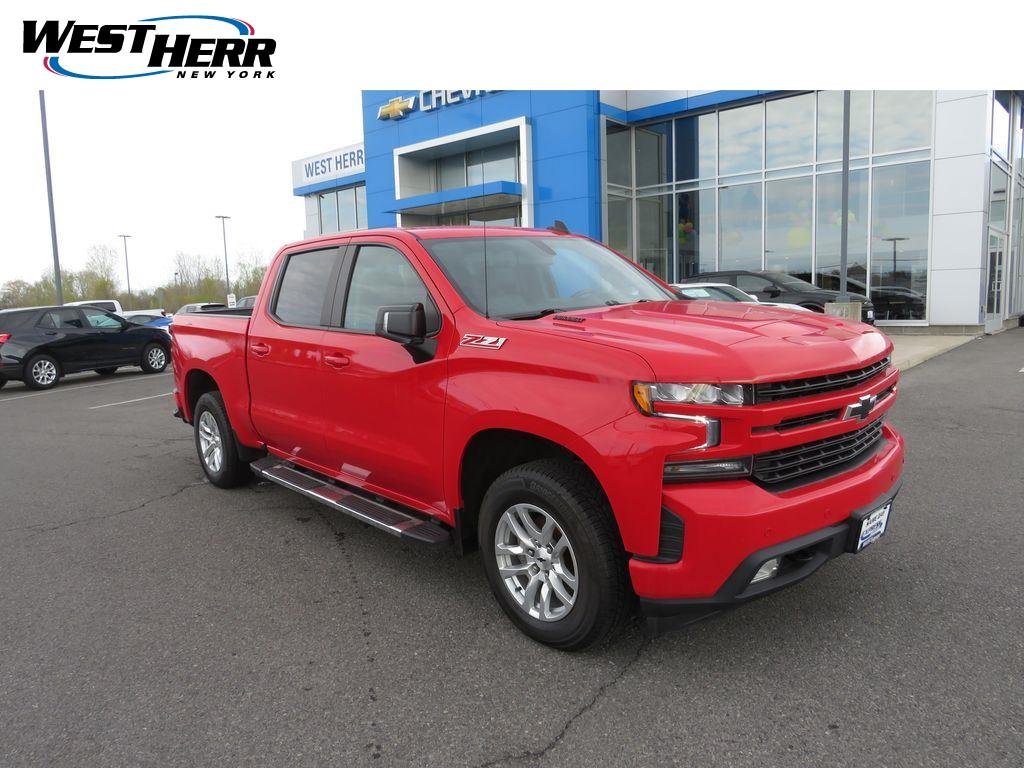 Used 2021 Red Chevrolet RST image 1