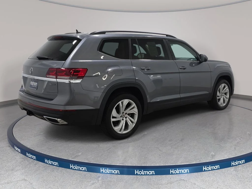 Used 2023 Platinum Gray Metallic Volkswagen 3.6L V6 SE w/Technology image 6
