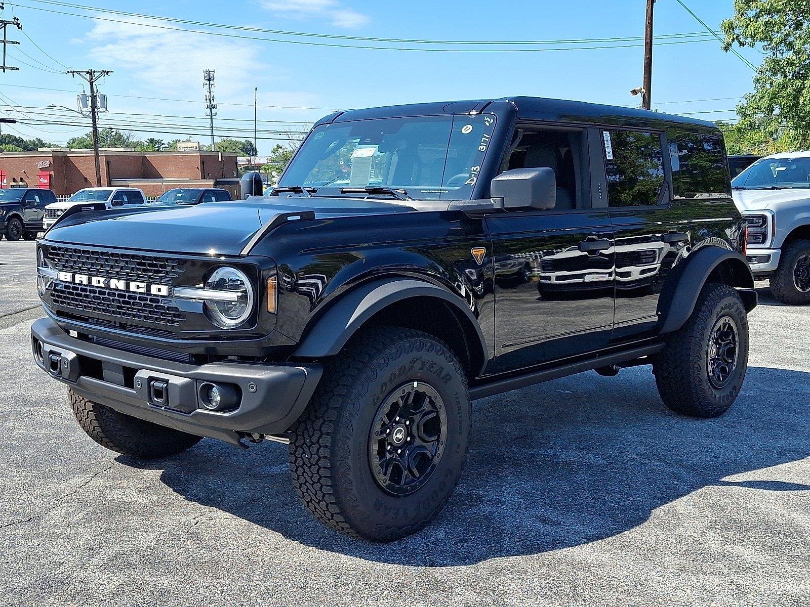 New 2026 Shadow Black Ford Badlands® image 2