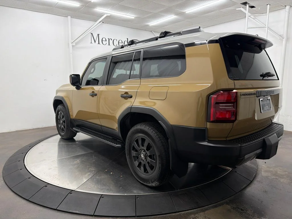 Used 2025 Gray Toyota Base image 5