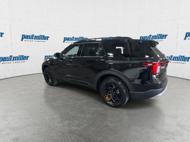 New 2027 Agate Black Metallic Ford Tremor® image 8