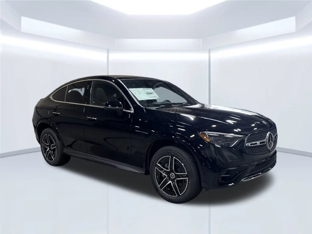 New 2027 Black Mercedes-Benz GLC 300 image 7