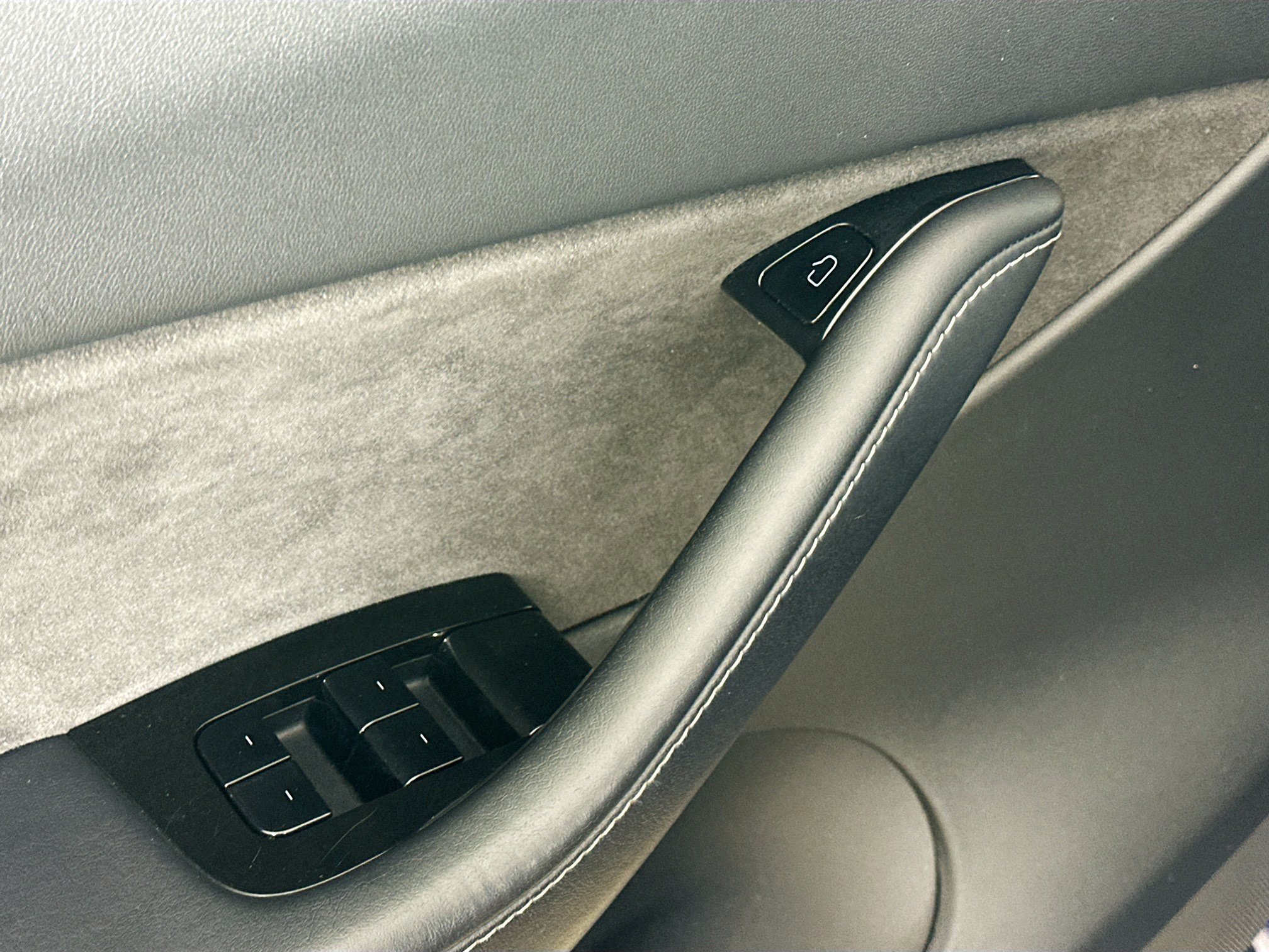 Used 2021  Tesla Performance image 17