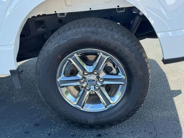 Used 2025 Oxford White Ford XLT image 7