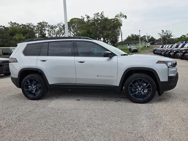 New 2026 Silver Zynith Clear-Coat Exterior Paint Jeep  image 9