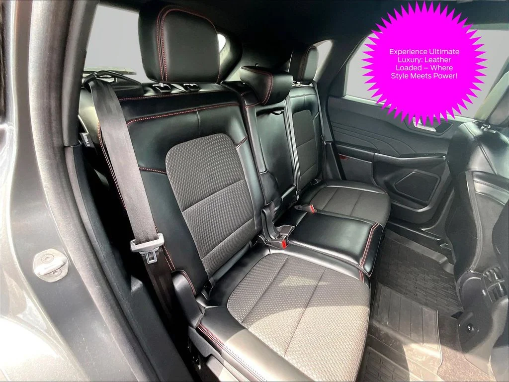 Used 2025 Gray Ford ST-Line Select image 26
