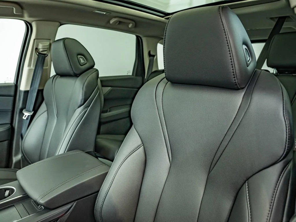 New 2026 Liquid Carbon Metallic Acura SH-AWD image 33