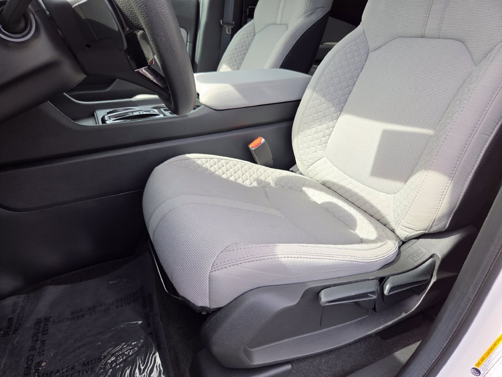 2024 Honda Pilot LX - Photo 28