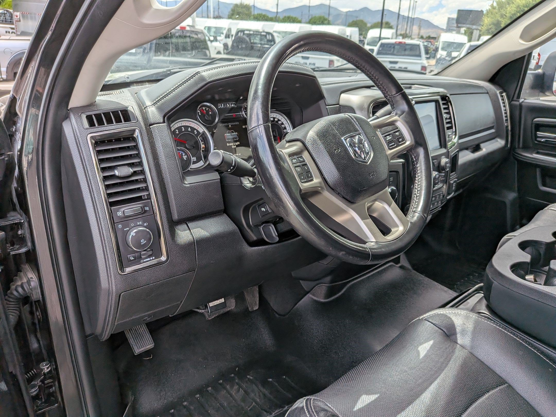 Used 2018 Brilliant Black Crystal Pearlcoat Ram Laramie image 16