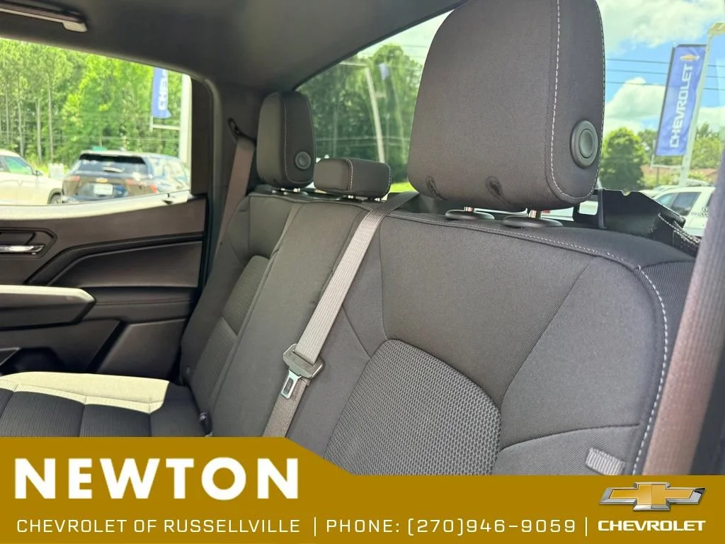 Used 2024 Summit White GMC Elevation image 20