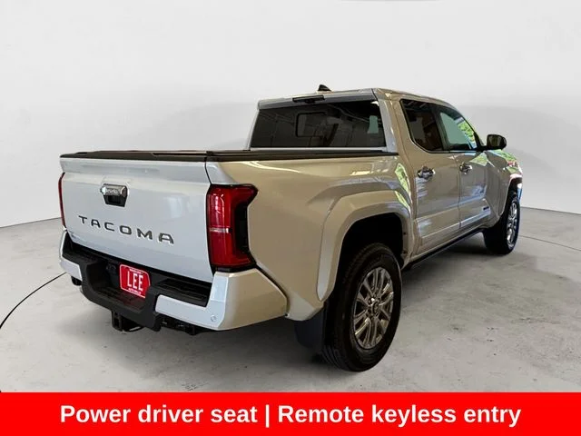 Used 2025 Wind Chill Pearl Toyota Limited image 6