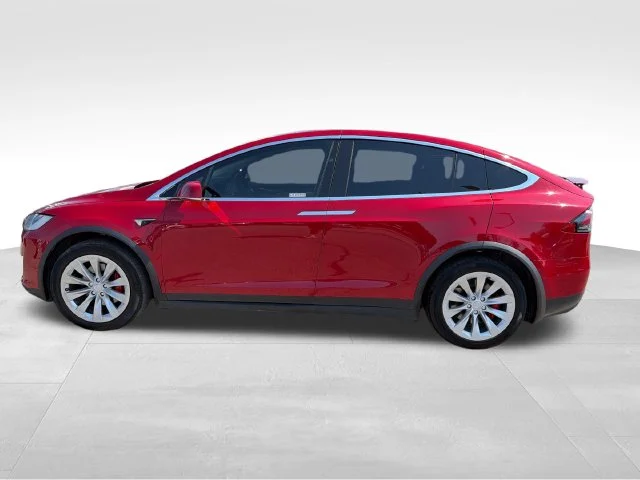Used 2018  Tesla P100D image 4