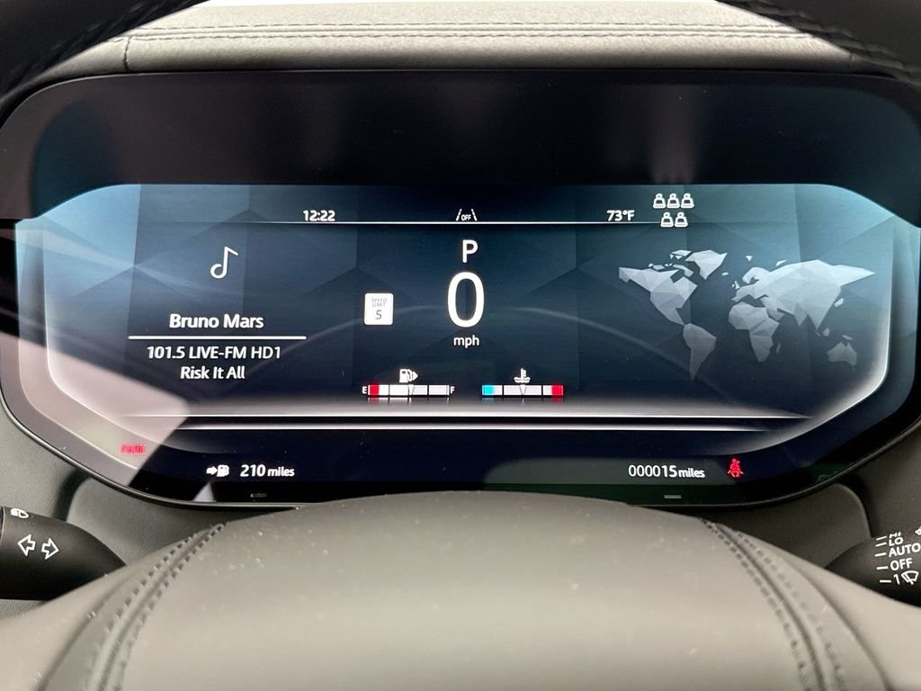 New 2026 Carpathian Gray Premium Metallic Land Rover SE image 33