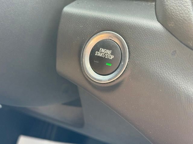 Used 2020 Red GMC Denali image 33