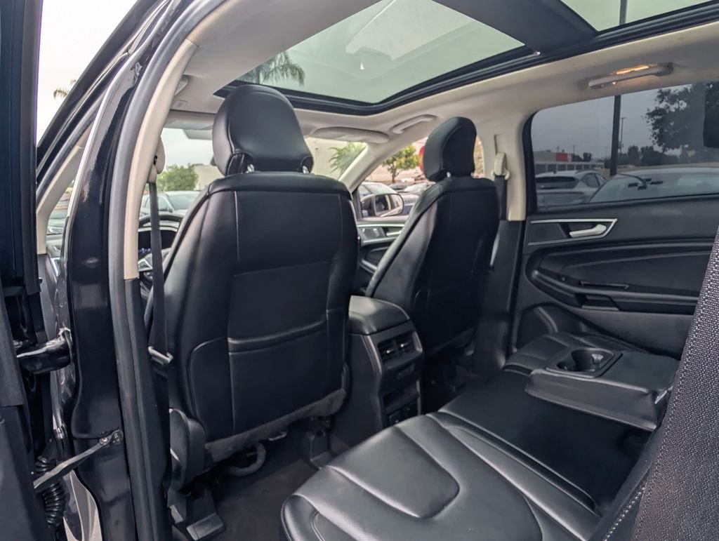 2019 Ford Edge Titanium - Photo 18