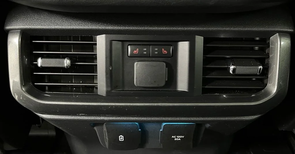 Used 2023 Red Ford Lariat image 48