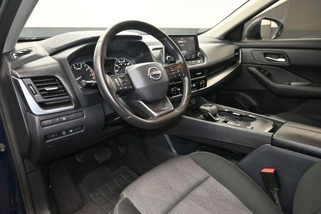 2025 Nissan Rogue SV - Photo 8