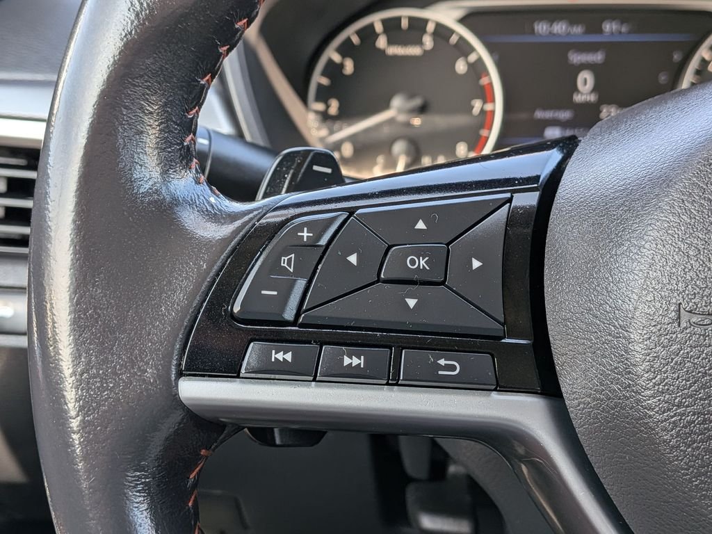 Used 2024 Silver Nissan 2.5 SR image 21