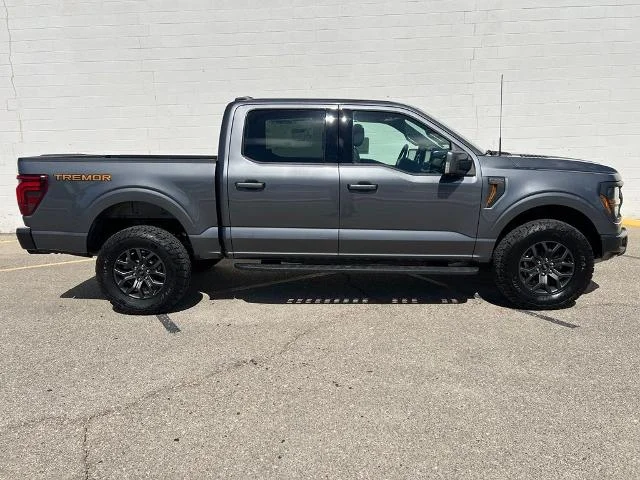 New 2026 Carbonized Gray Metallic Ford Tremor® image 39
