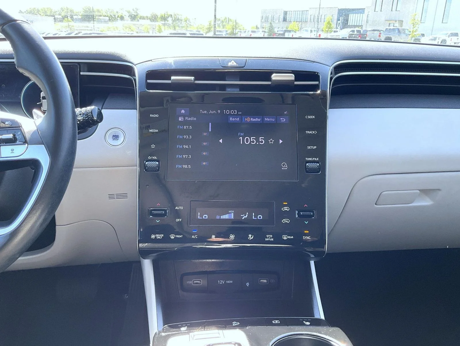 Used 2022 Silver Hyundai SEL Convenience image 13