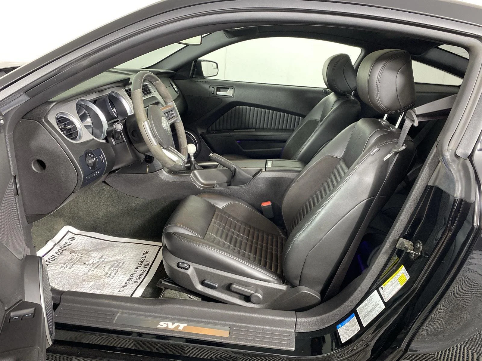 Used 2014 Black Ford Shelby GT500 image 7