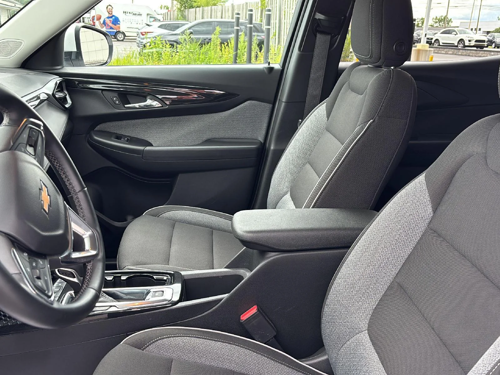 Used 2024 Iridescent Pearl Tricoat Chevrolet LT image 11
