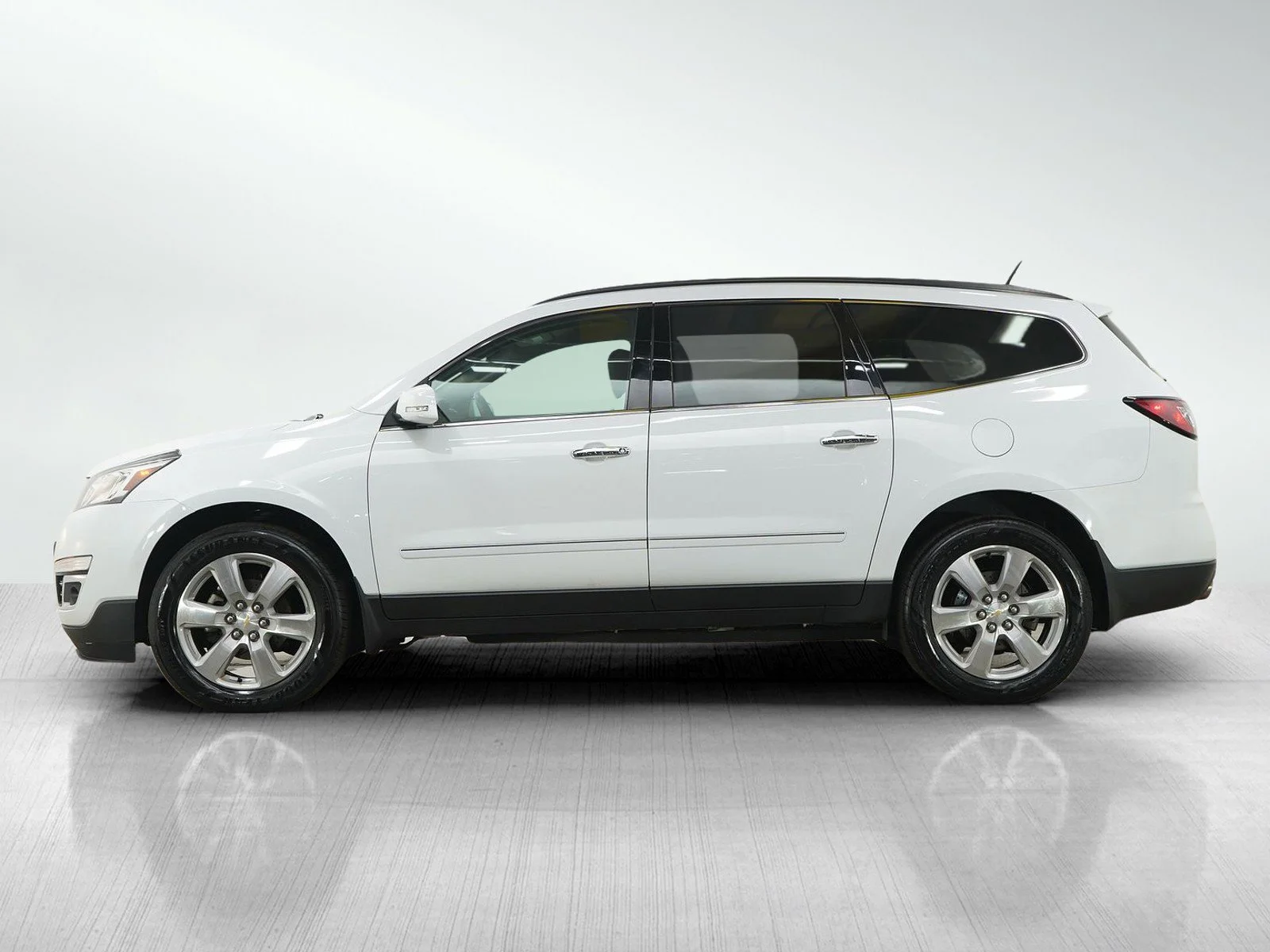 Used 2016 Chevrolet Traverse LTZ with VIN 1GNKVJKD0GJ317532 for sale in Minneapolis, MN