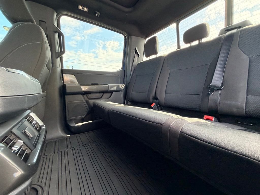 Used 2023 Blue Ford XLT image 19
