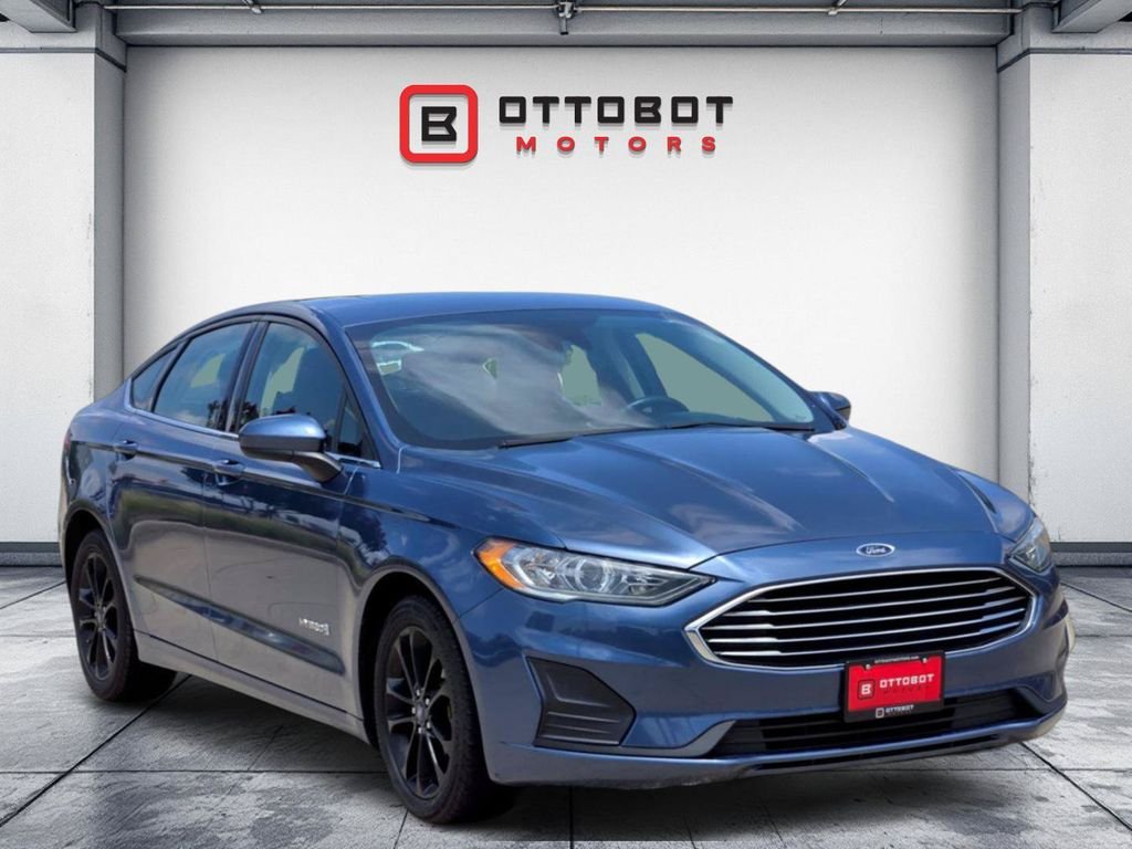 Used 2019 Ford Fusion Hybrid SE with VIN 3FA6P0LU3KR104723 for sale in Irving, TX