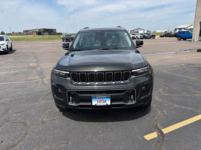 Used 2021 Rocky Mountain Pearlcoat JEEP Overland image 6