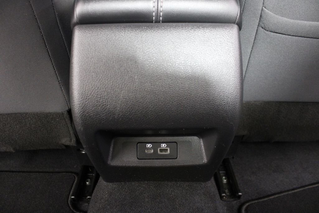Used 2025 White Nissan 2.5 SV image 14