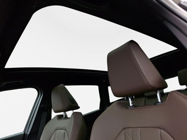 New 2026 Dune Grey Metallic BMW 30 xDrive image 12