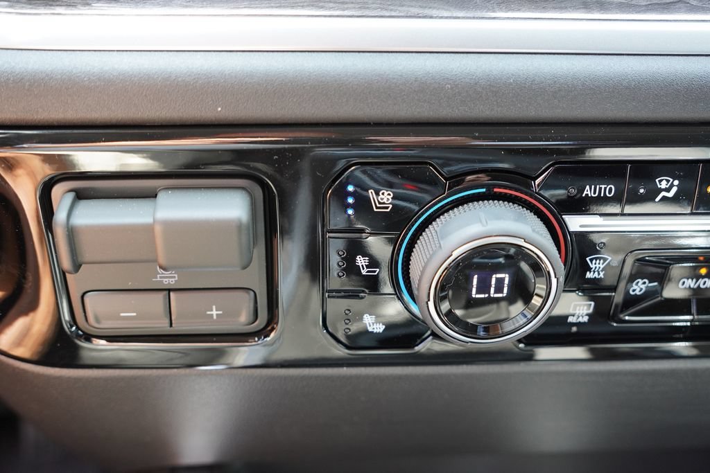 2026 Chevrolet Silverado 1500 LTZ - Photo 16