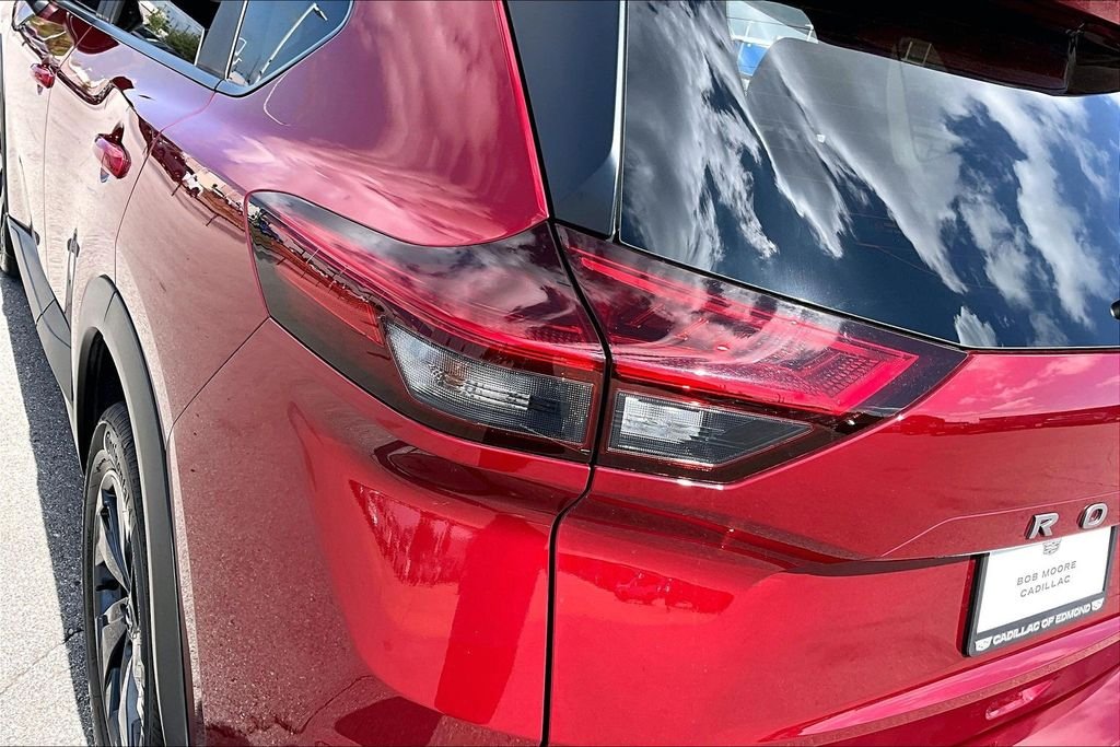 Used 2024 Red Nissan SV image 29