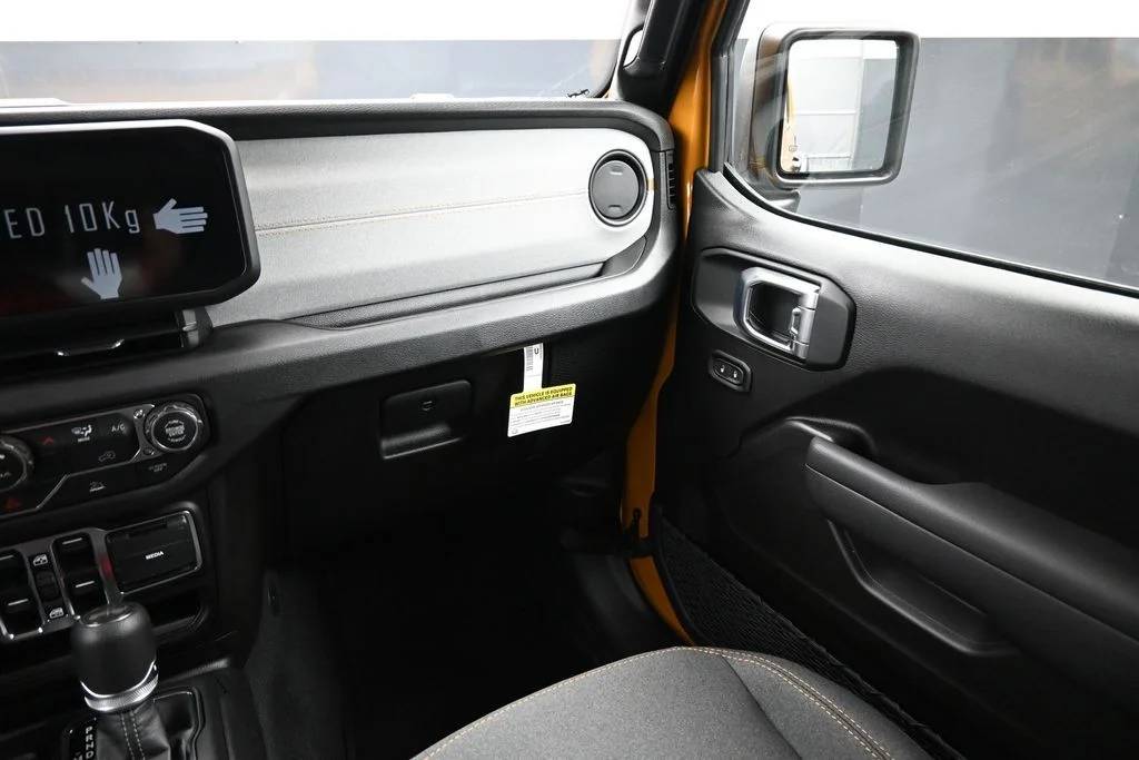 New 2026 Goldilocks Exterior Paint Jeep Sport S image 7