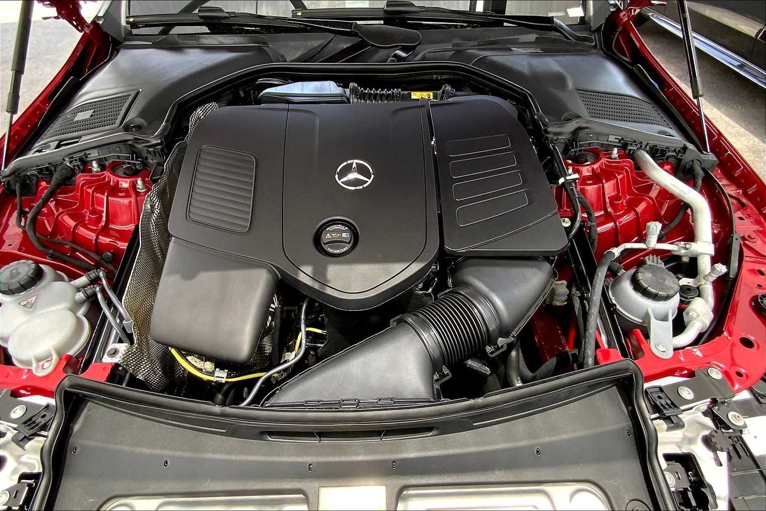 Used 2025 MANUFAKTUR Patagonia Red Metallic Mercedes-Benz C 300 image 18