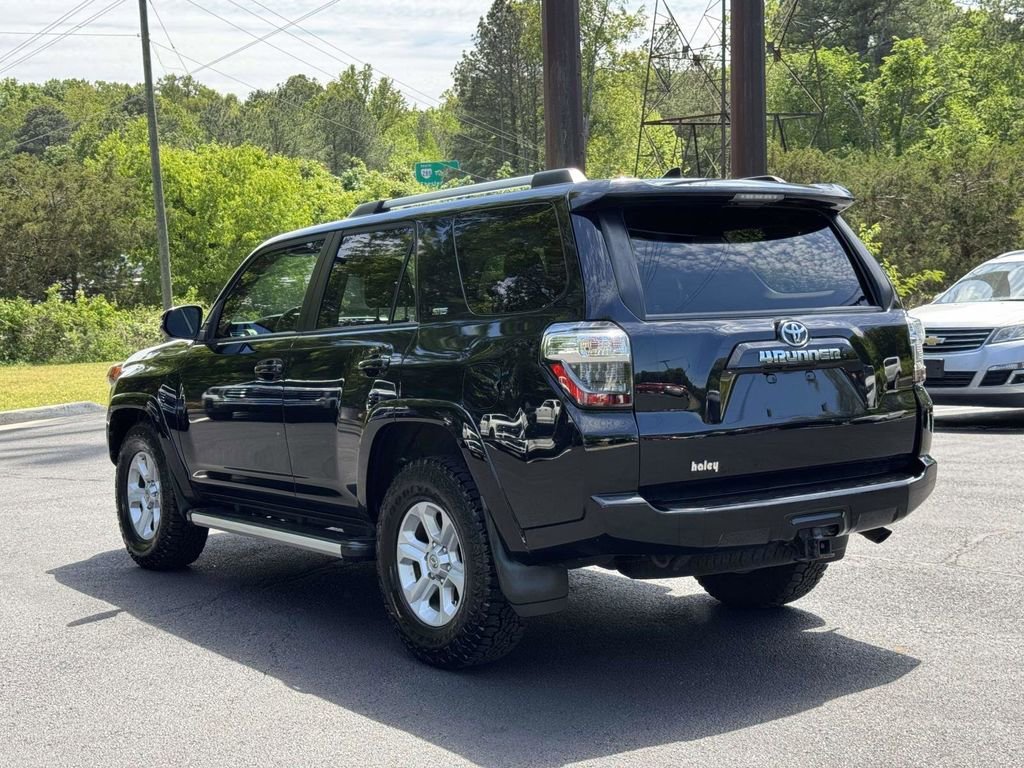 Used 2022 Midnight Black Metallic Toyota SR5 Premium image 24