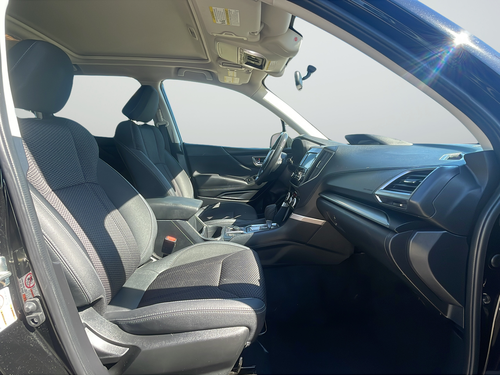 Used 2019 Black Subaru Premium image 15