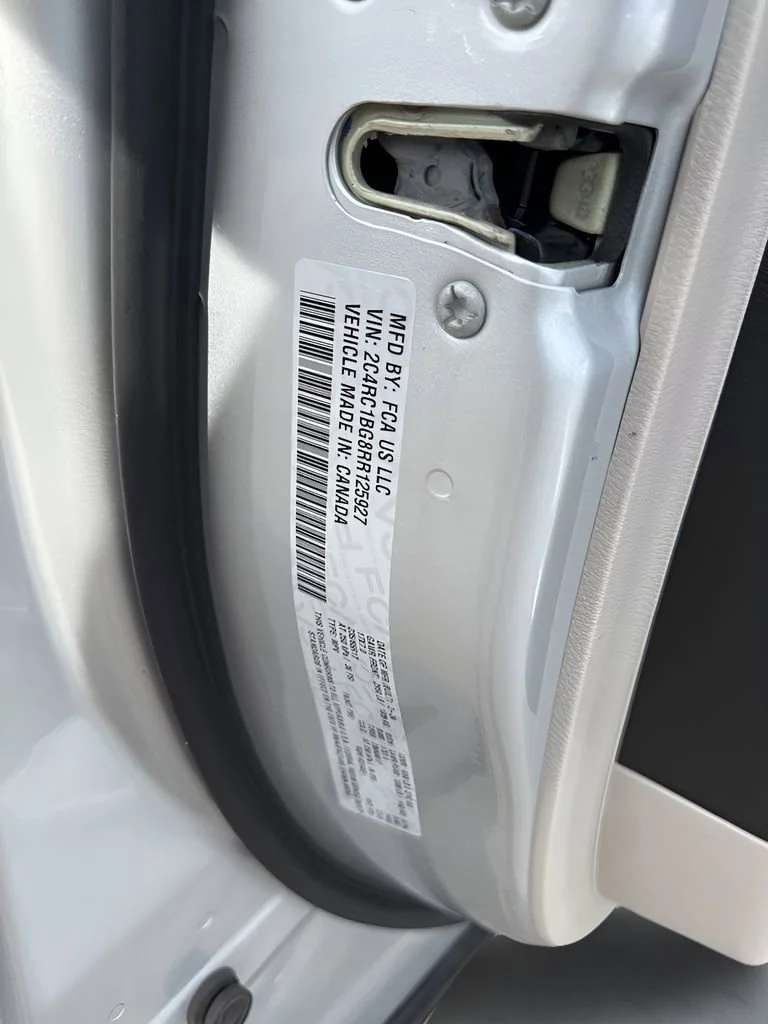 Used 2024 Silver Chrysler Touring L image 35