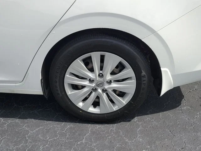 Certified Used 2024 White Nissan S image 7