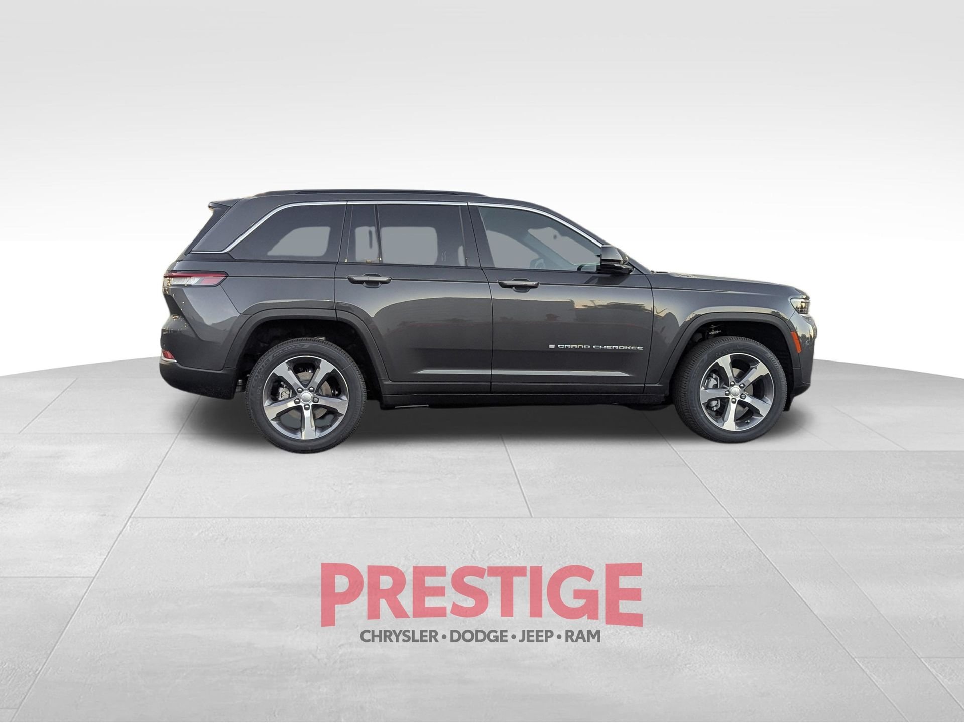 New 2026 Baltic Gray Metallic Clear-Coat Exterior Paint Jeep Limited image 4