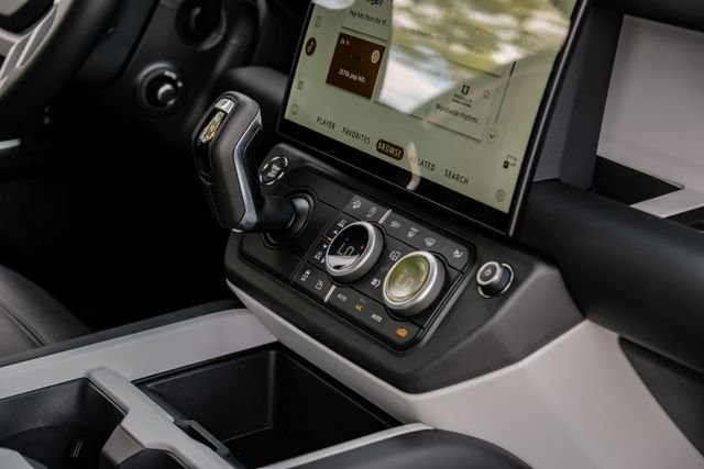New 2026 Gondwana Stone Land Rover X-Dynamic SE image 32