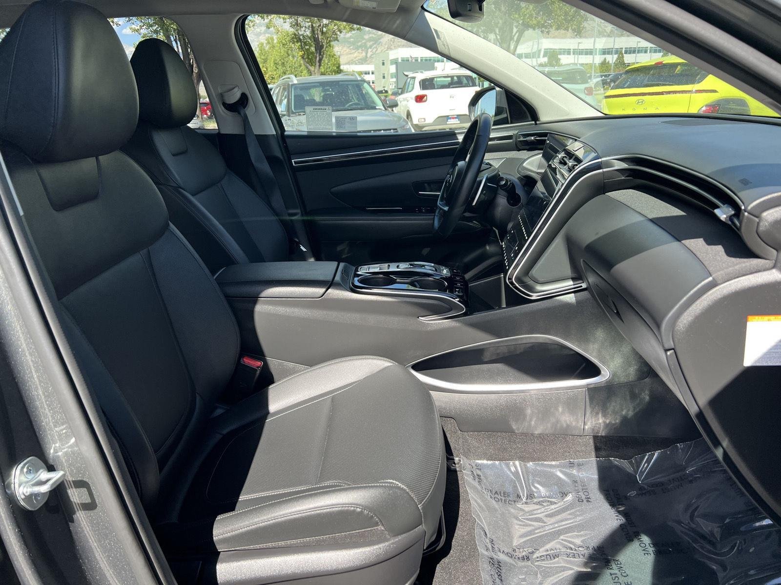 Certified Used 2024 Amazon Gray Hyundai SEL Convenience image 4