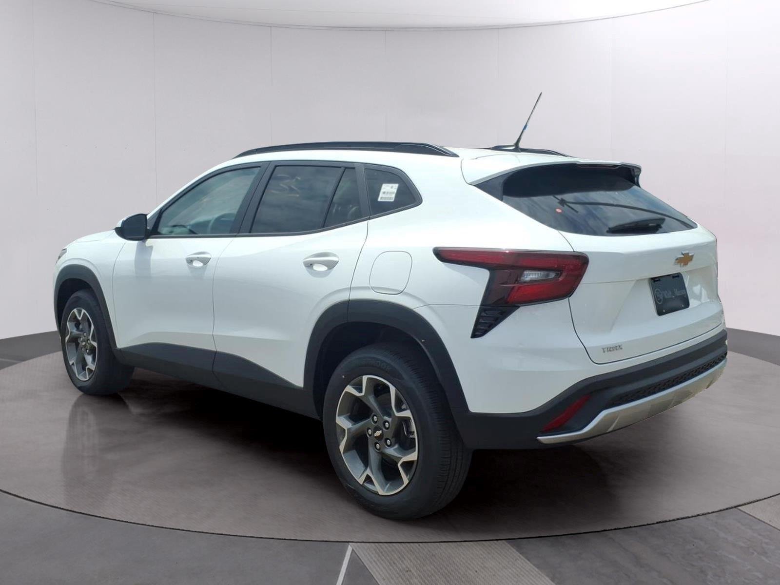 New 2026 Summit White Chevrolet LT image 3