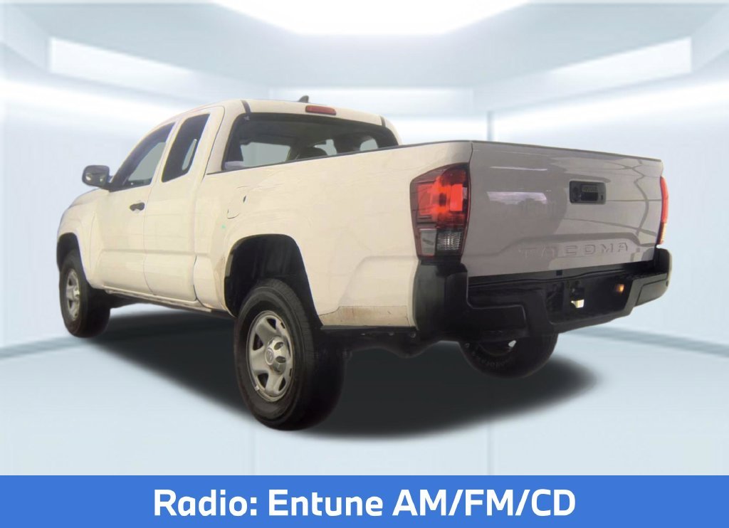 Used 2018 White Toyota SR image 4