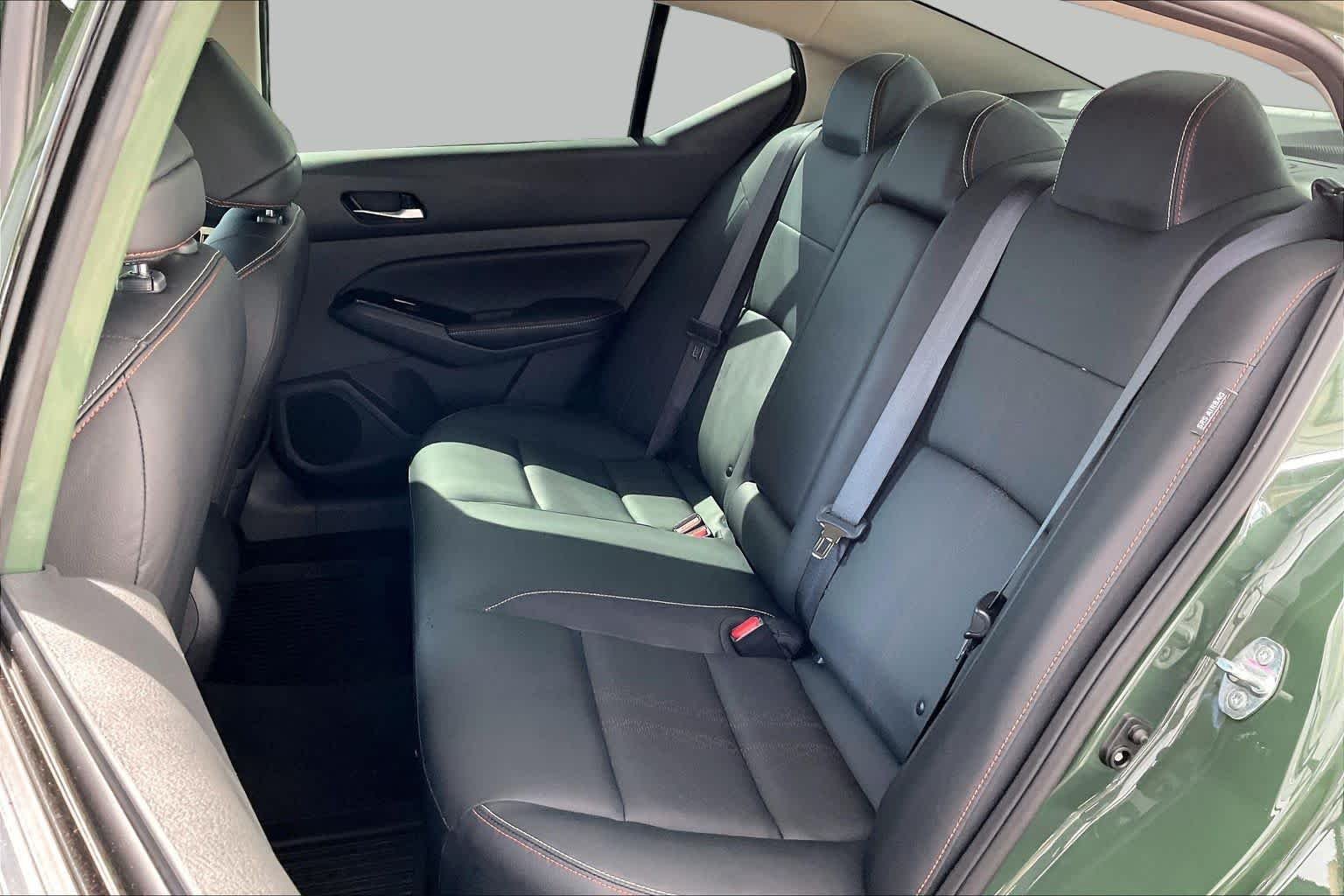2025 Nissan Altima SR - Photo 21